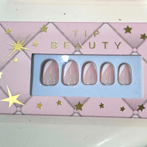💅✨ Tip Beauty “Baby Birthday Suit” Short Nails – Nude, Chic & Effortlessly 💅✨ - Picture 5 of 16